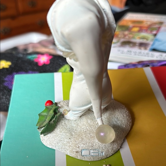 Festive Figurine with Lantern - White and Green - Picture 2 of 3